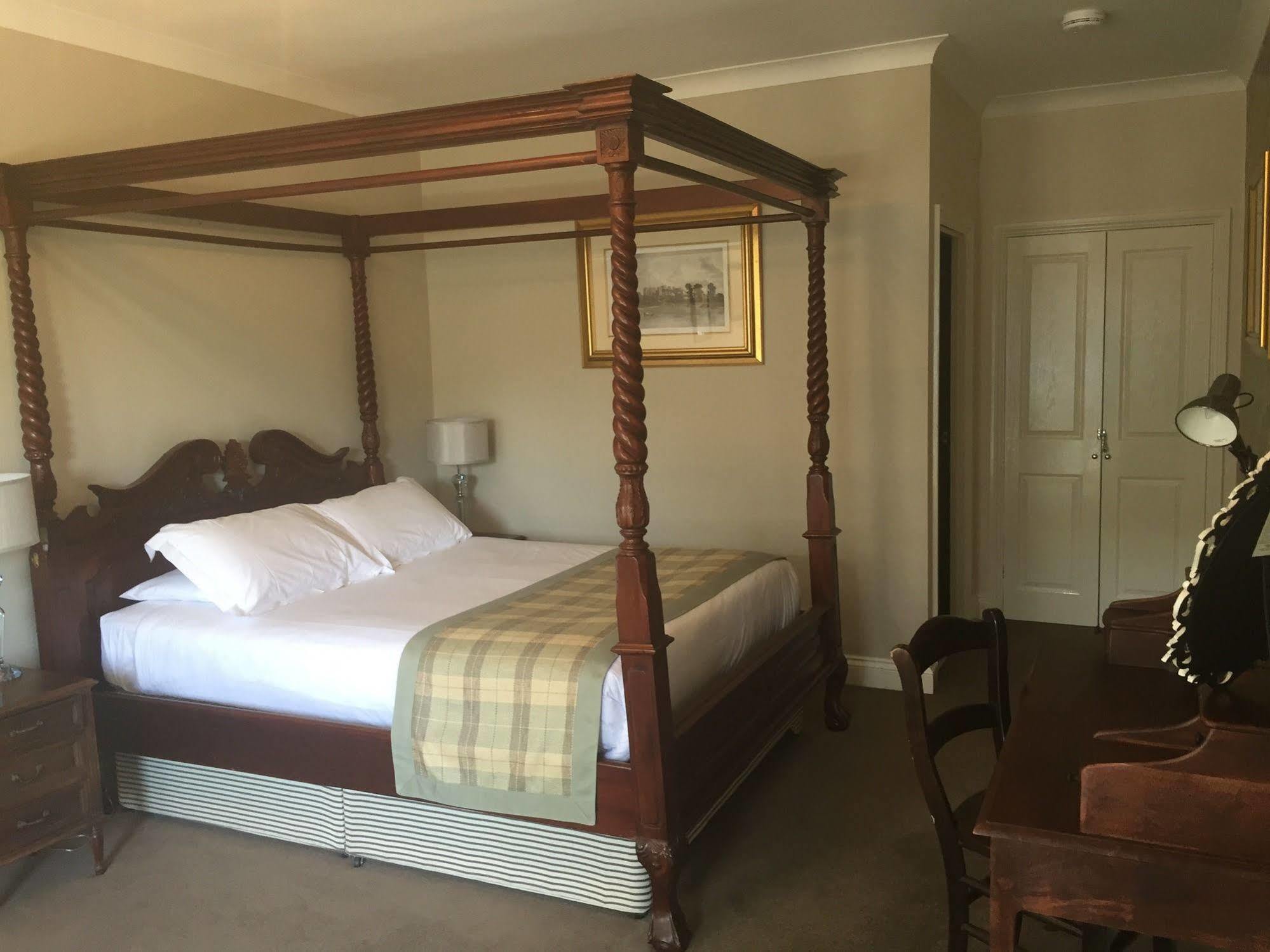 Hever Hotel Edenbridge Exterior foto